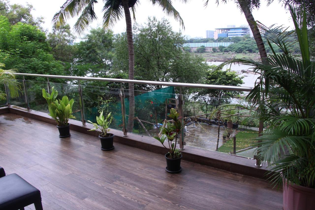 Urban Nomads Pune Riverside Colive Cowork Hostel Exterior photo
